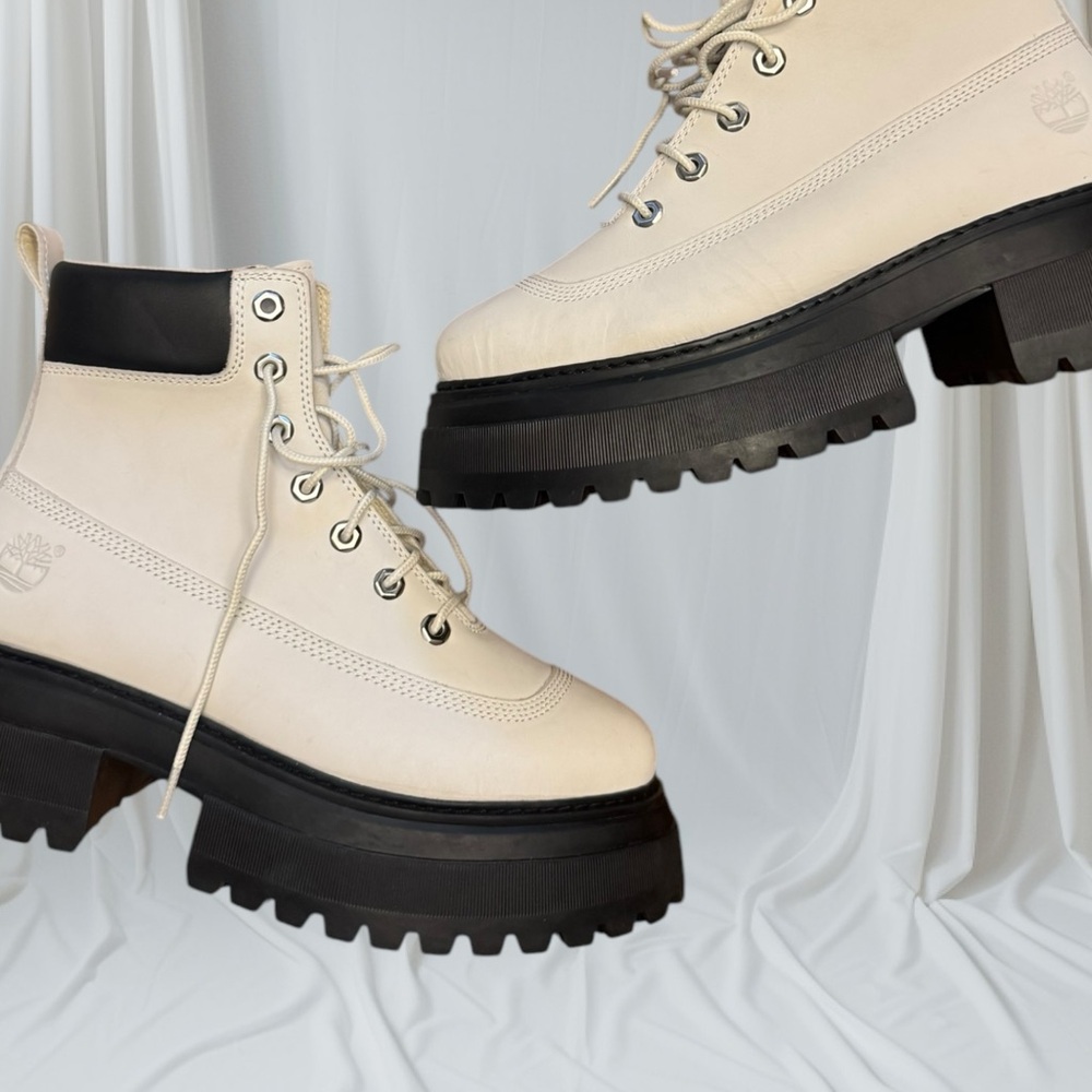 Timberland Sky Platform Combat Boots‎ 8.5 White NWOT Lace Ankle Grunge NWOT